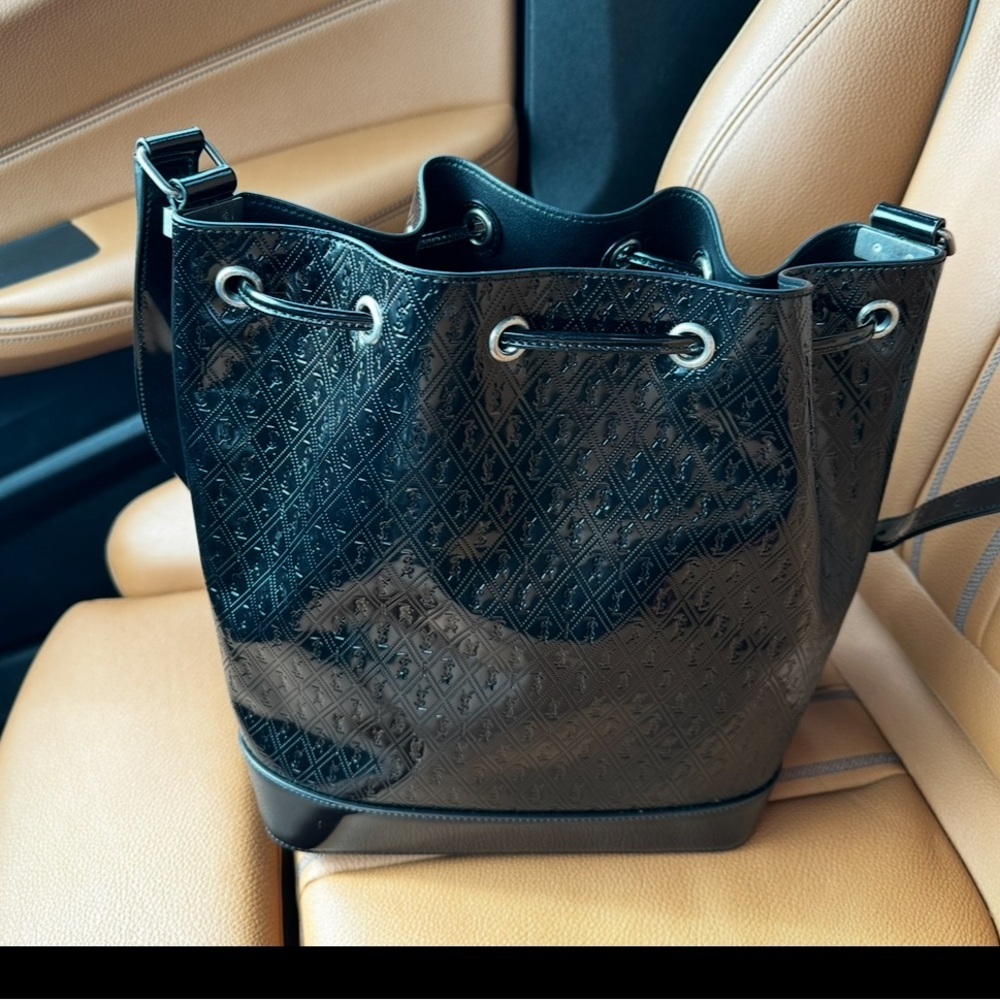 New Saint Laurent Le Monogram Bucket Bag in Spazzolato Leather - Picture 5 of 10
